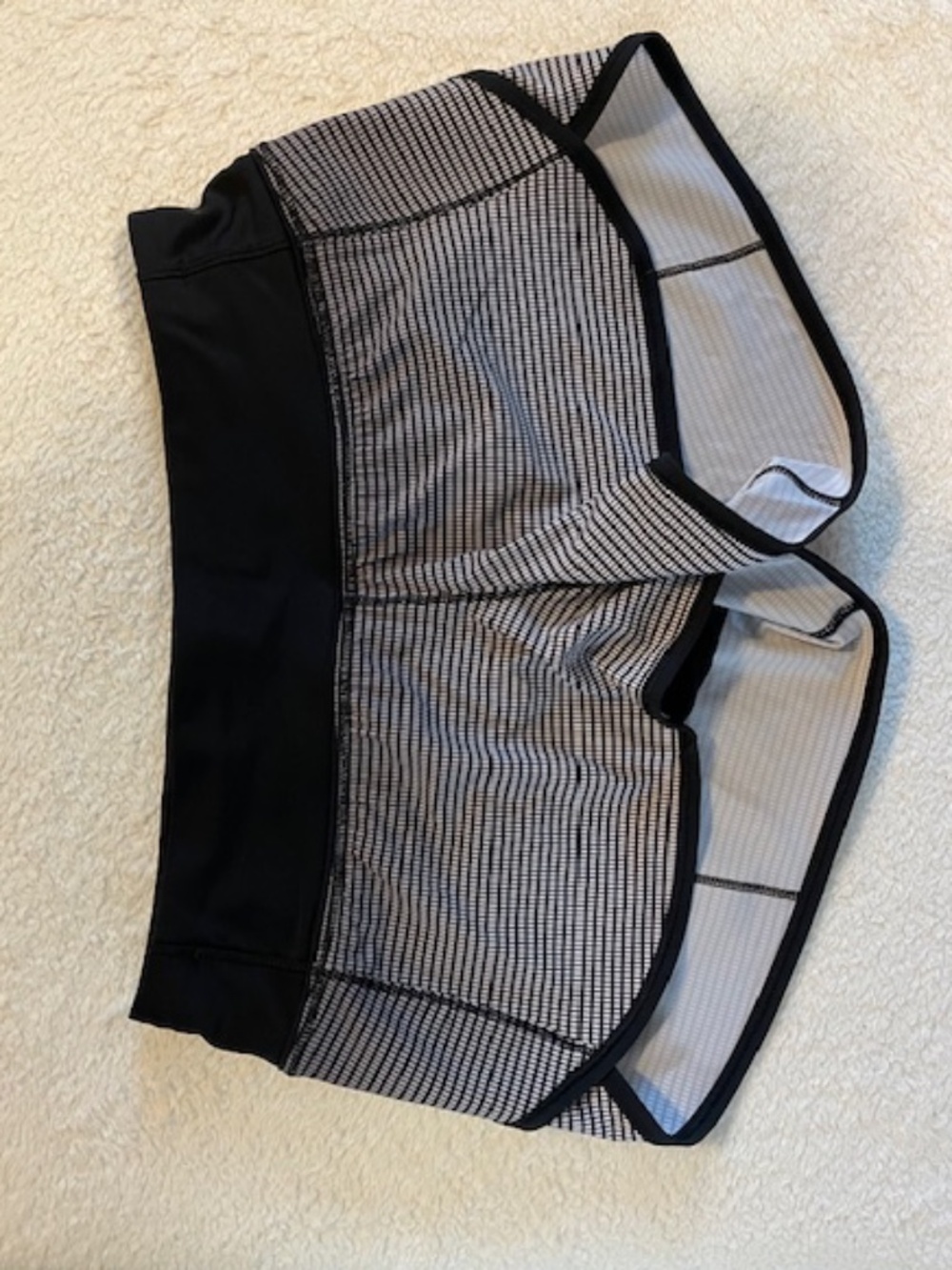 ⚡️ Lululemon Speed Short H2O - Double Gradient ⚡️
